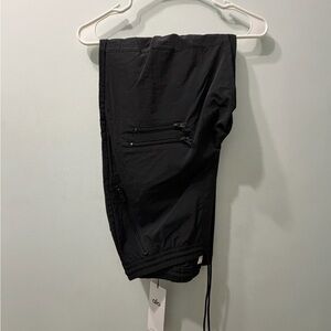 Alo takeaway track Pants